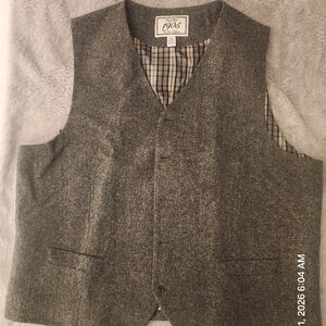 Jos. A. Bank Gray Tweed Vest with Plaid Lining